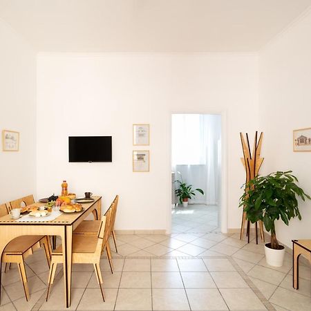 Le Tre Regine Apartment Naples Exterior photo